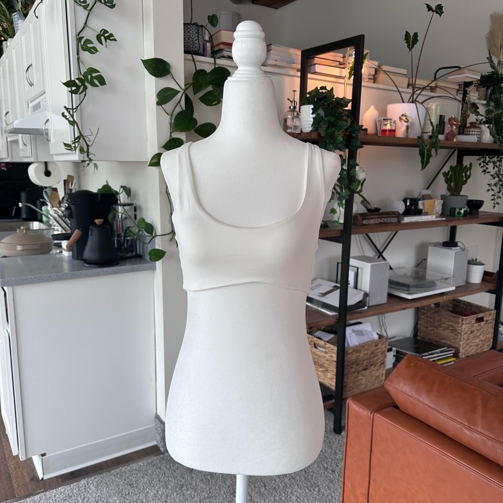 Meshki Scoop Neck Super Crop Top - White